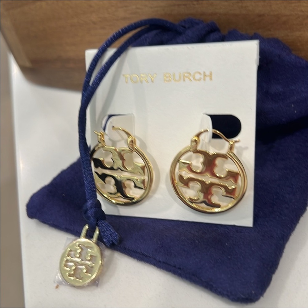 Tory Burch miller small Hoop - Picture 15 of 15